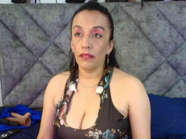 ShanteyLaurent webcam