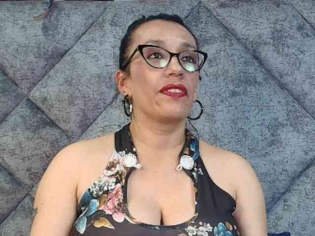 ShanteyLaurent webcam