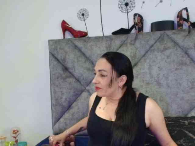 ShanteyLaurent webcam