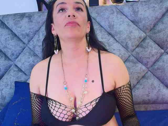 ShanteyLaurent ShanteyLaurent