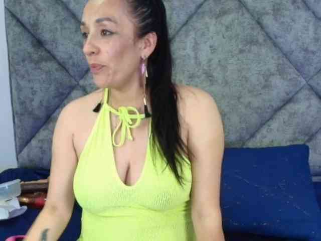 ShanteyLaurent webcam