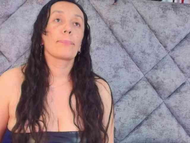 ShanteyLaurent webcam