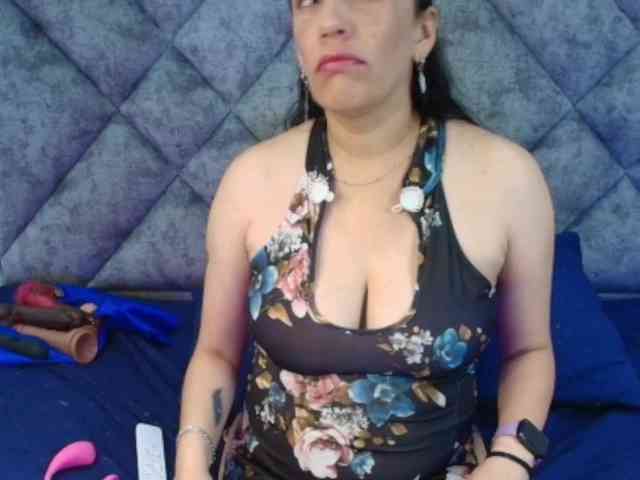 ShanteyLaurent webcam