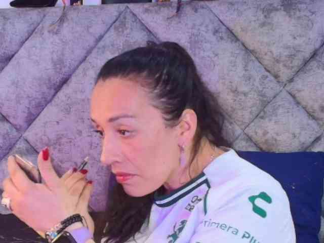 ShanteyLaurent Live Webcam on BongaCams