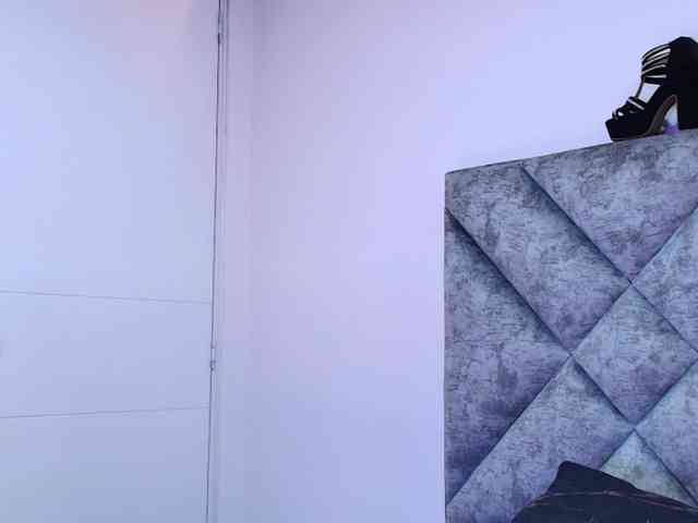 ShanteyLaurent webcam