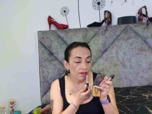 ShanteyLaurent webcam