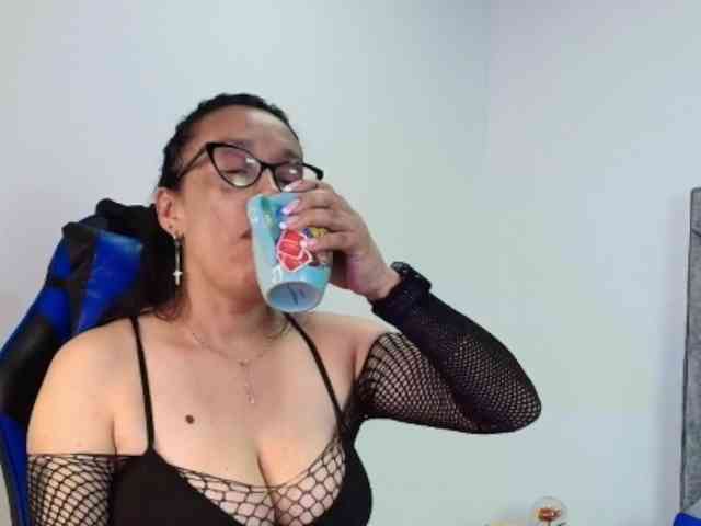 ShanteyLaurent webcam