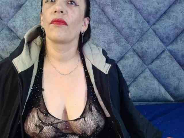 ShanteyLaurent webcam