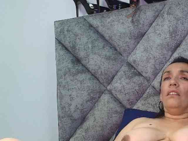 ShanteyLaurent webcam