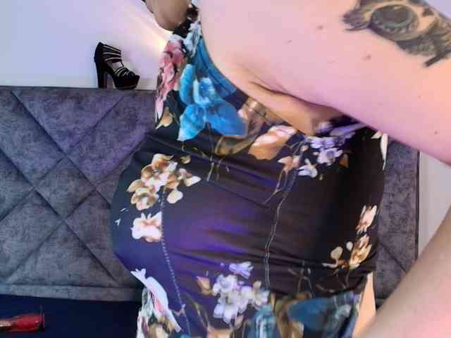 ShanteyLaurent ShanteyLaurent