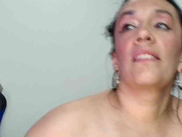 ShanteyLaurent webcam