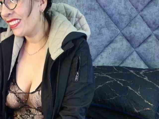 ShanteyLaurent webcam