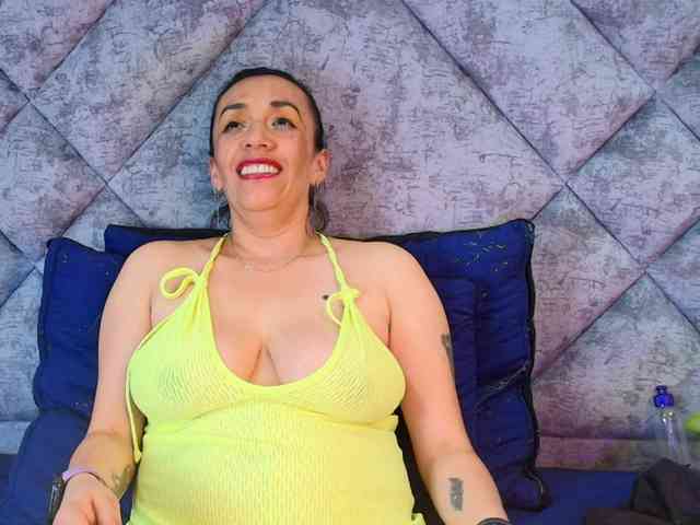 ShanteyLaurent webcam