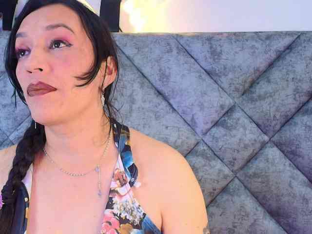 ShanteyLaurent webcam