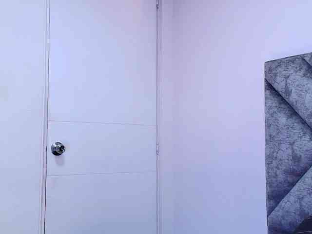 ShanteyLaurent webcam