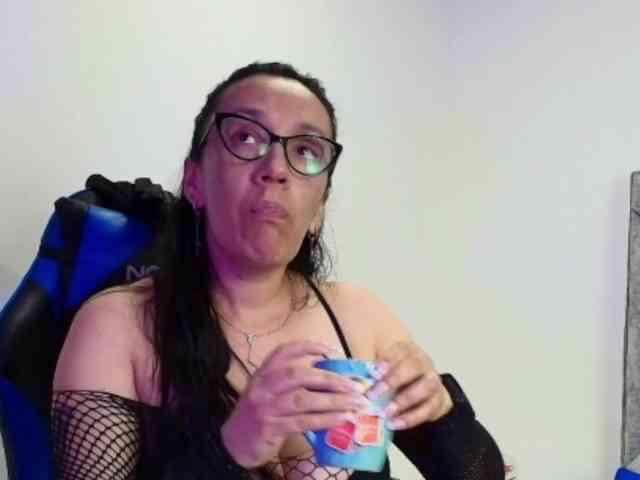 ShanteyLaurent webcam