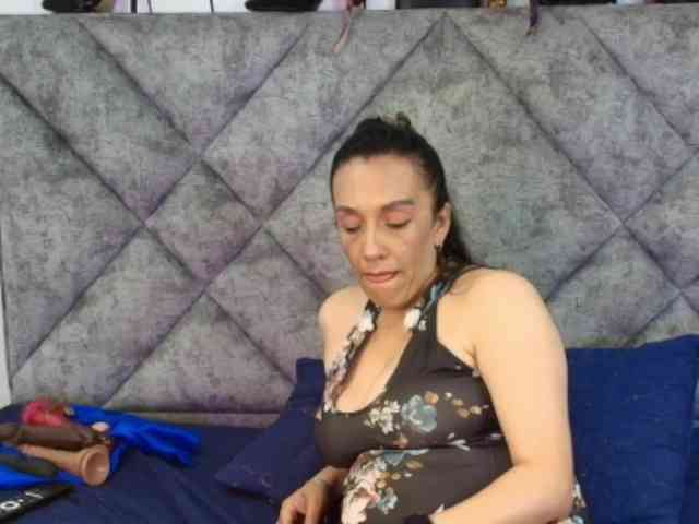 ShanteyLaurent webcam