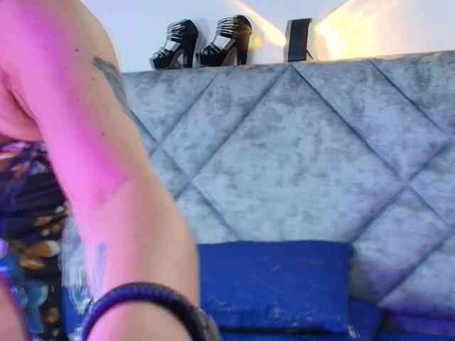 ShanteyLaurent webcam