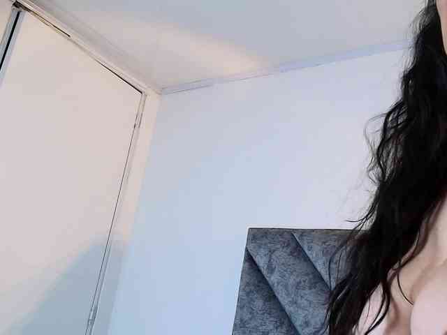 ShanteyLaurent webcam