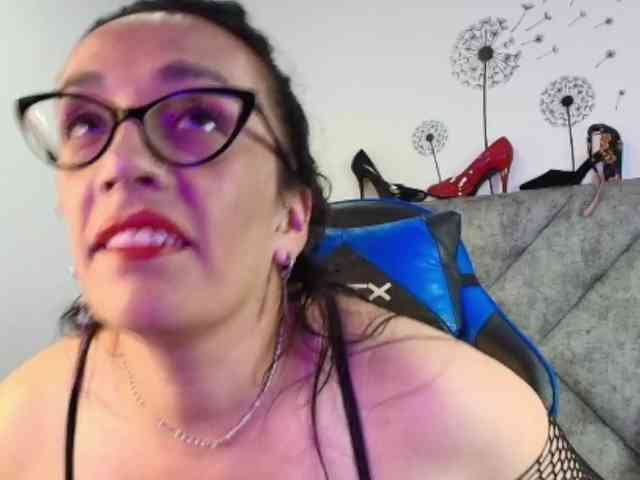 ShanteyLaurent webcam