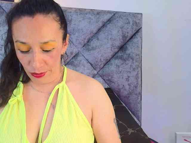 ShanteyLaurent webcam