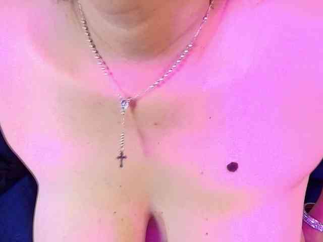 ShanteyLaurent webcam