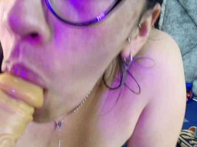 ShanteyLaurent webcam