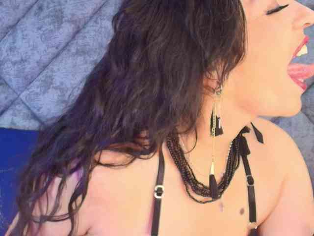 ShanteyLaurent webcam