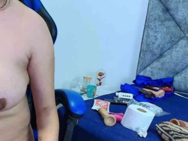 ShanteyLaurent webcam