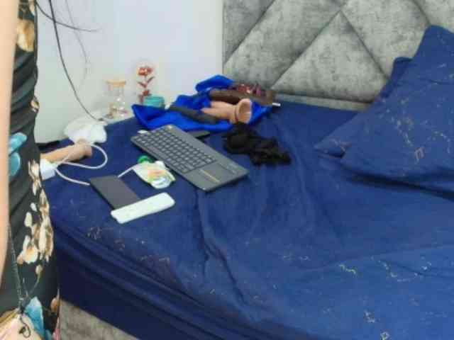 ShanteyLaurent webcam