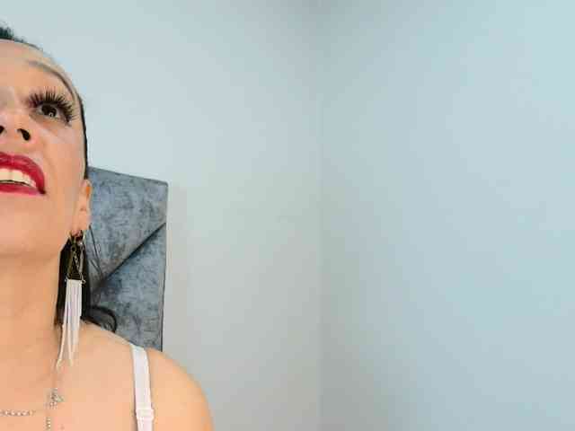 ShanteyLaurent webcam