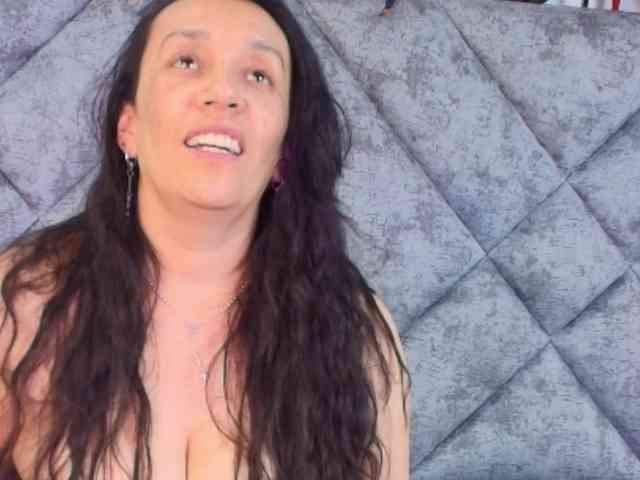 ShanteyLaurent webcam