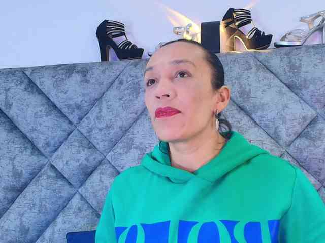 ShanteyLaurent ShanteyLaurent