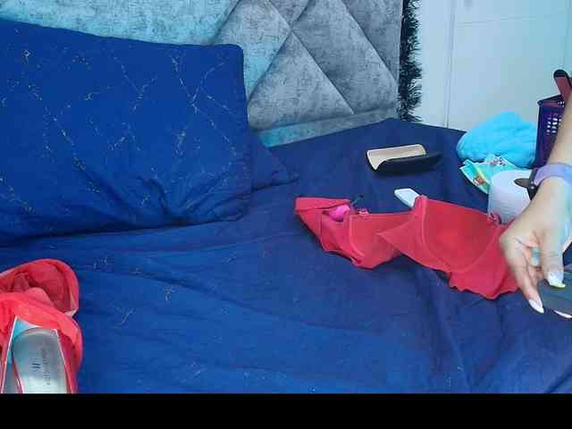 ShanteyLaurent ShanteyLaurent