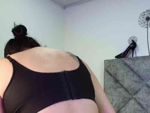 ShanteyLaurent webcam