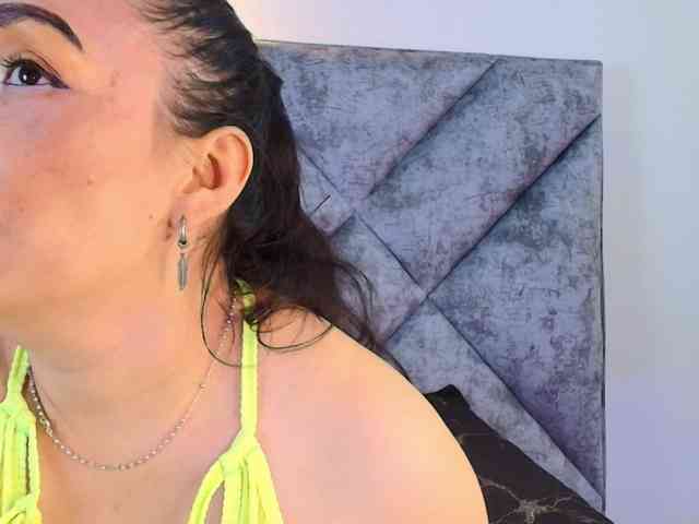 ShanteyLaurent webcam