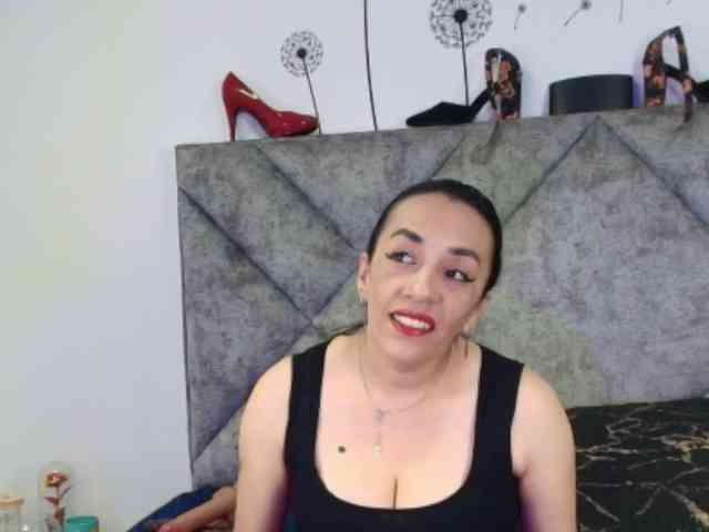 ShanteyLaurent webcam