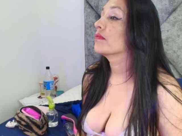 ShanteyLaurent webcam