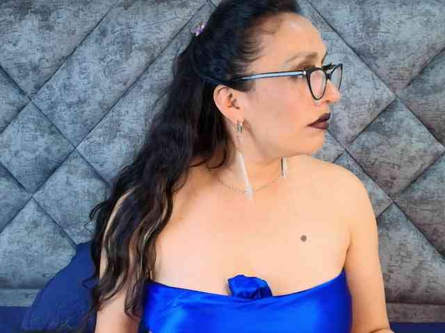 ShanteyLaurent webcam