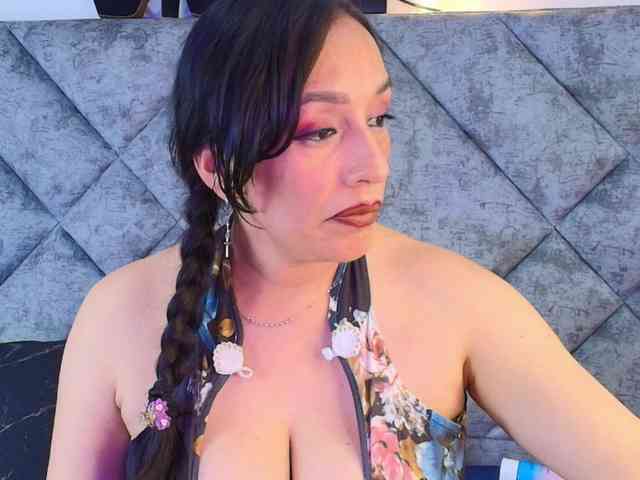 ShanteyLaurent webcam