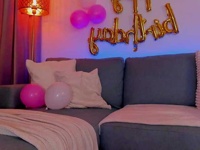 AlessandraCrystal's BongaCams show and profile