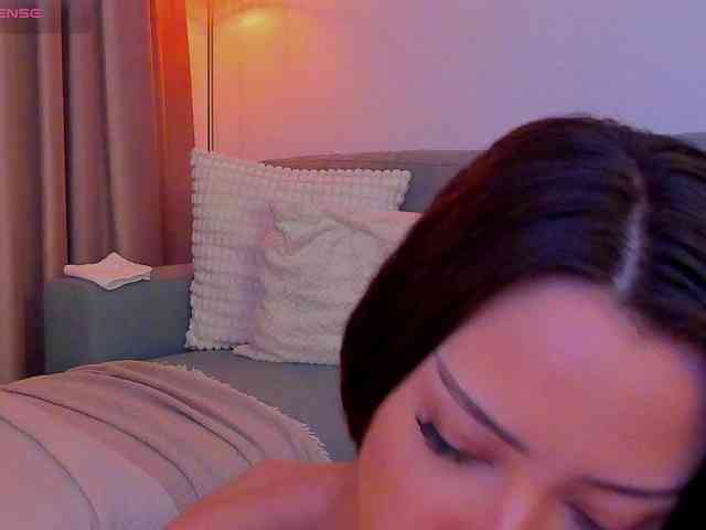 AlessandraCrystal webcam