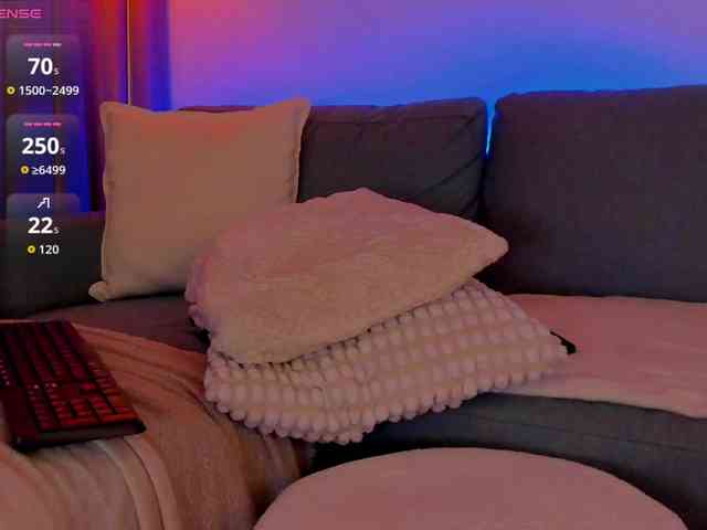 AlessandraCrystal webcam