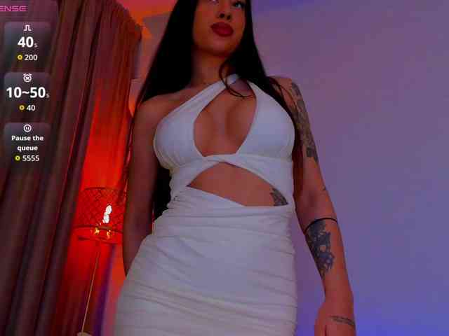 AlessandraCrystal webcam