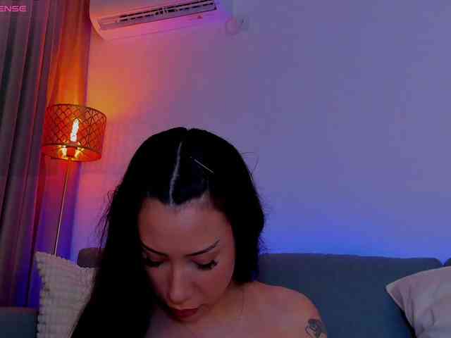 AlessandraCrystal AlessandraCrystal