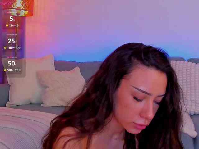 AlessandraCrystal webcam