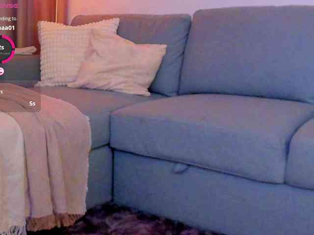 AlessandraCrystal webcam