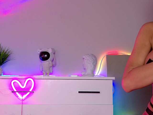 Devil2222's BongaCams show and profile