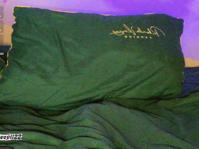 Devil2222's BongaCams show and profile