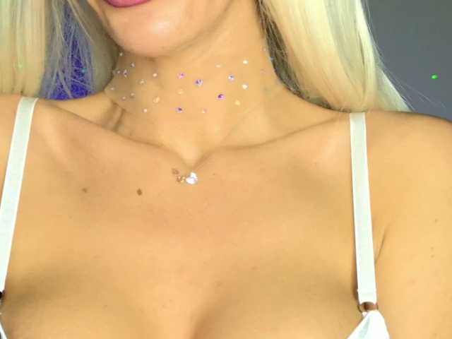 Devil2222's BongaCams show and profile